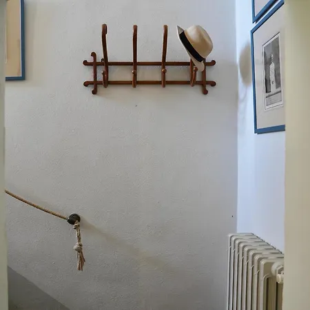 The Gardener - Charming *